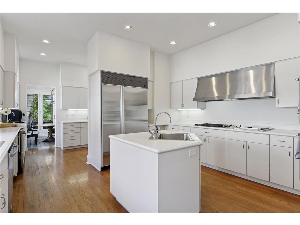 2218 Lake of the Isles Parkway W Minneapolis MN 55405 - Lake of the Isles 7018541 image14