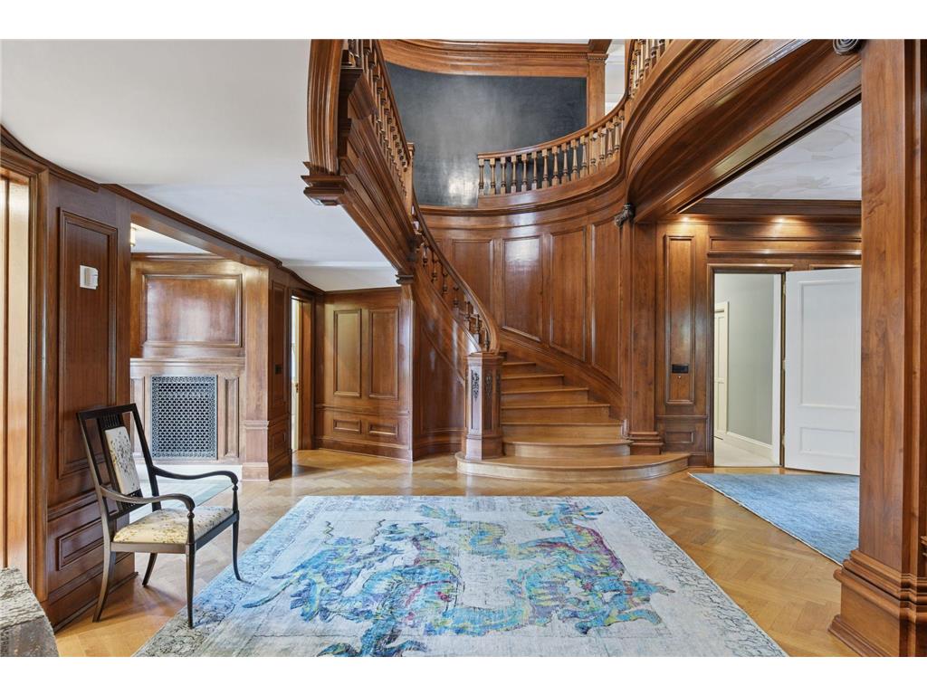 2218 Lake of the Isles Parkway W Minneapolis MN 55405 - Lake of the Isles 7018541 image19