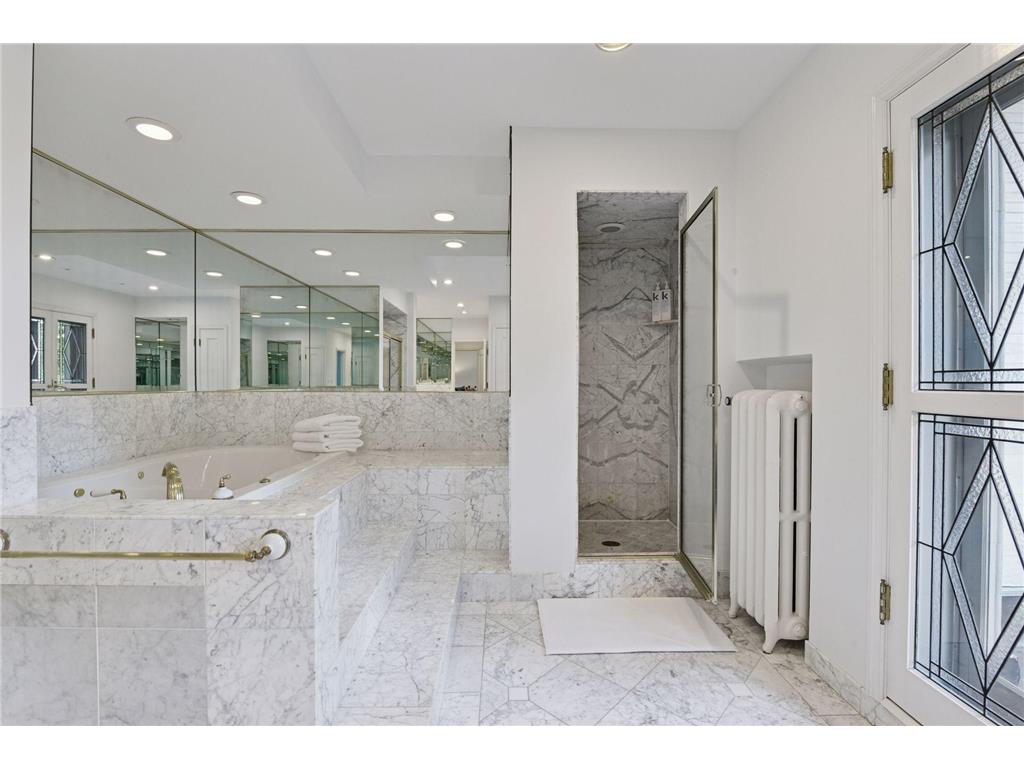 2218 Lake of the Isles Parkway W Minneapolis MN 55405 - Lake of the Isles 7018541 image27