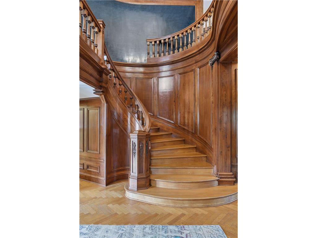 2218 Lake of the Isles Parkway W Minneapolis MN 55405 - Lake of the Isles 7018541 image4