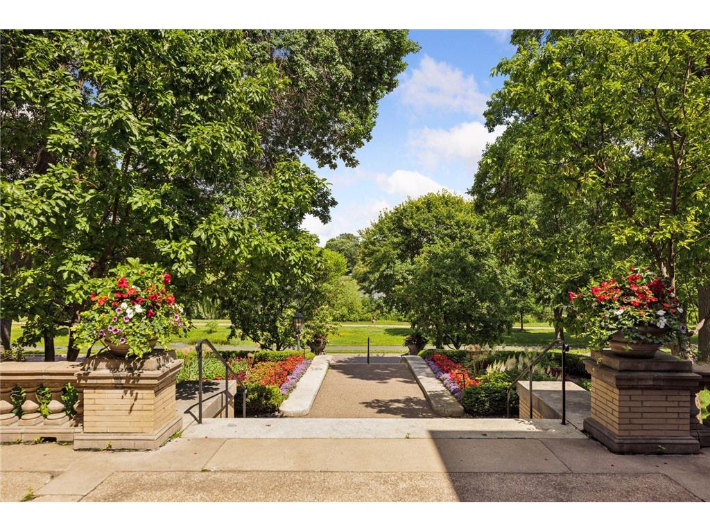 2218 Lake of the Isles Parkway W Minneapolis MN 55405 - Lake of the Isles 7018541 image42