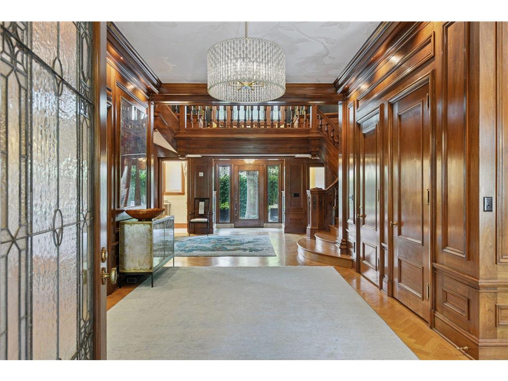 2218 Lake of the Isles Parkway W Minneapolis MN 55405 - Lake of the Isles 7018541 image8