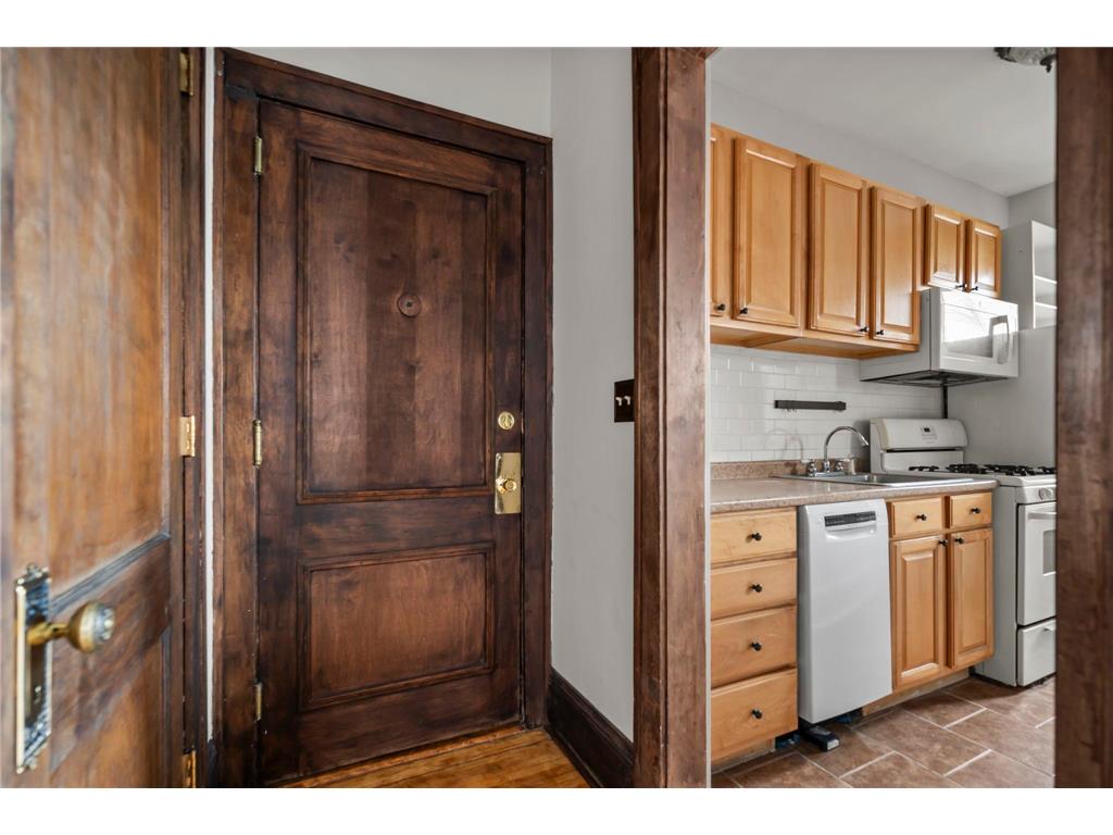 2218 Nicollet Avenue #1 Minneapolis MN 55404 7022075 image23