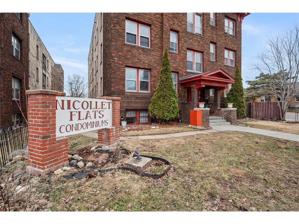 2218 Nicollet Avenue #1 Minneapolis MN 55404 7022075 image6