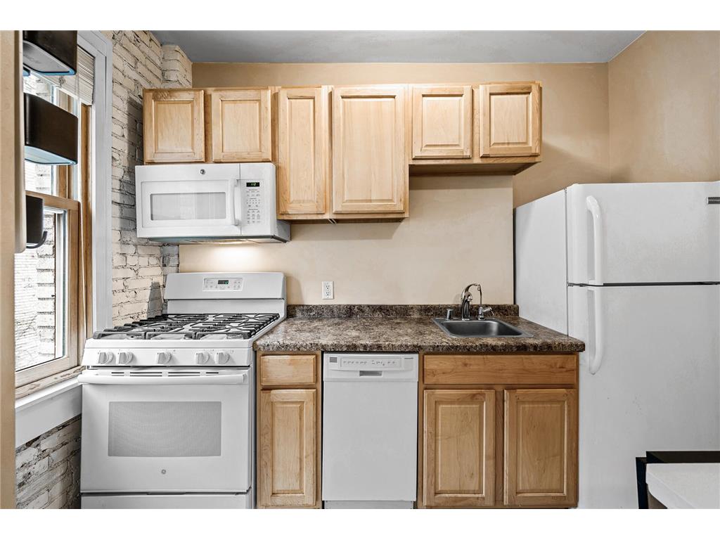 2218 Nicollet Avenue #23 Minneapolis MN 55404 6652251 image8