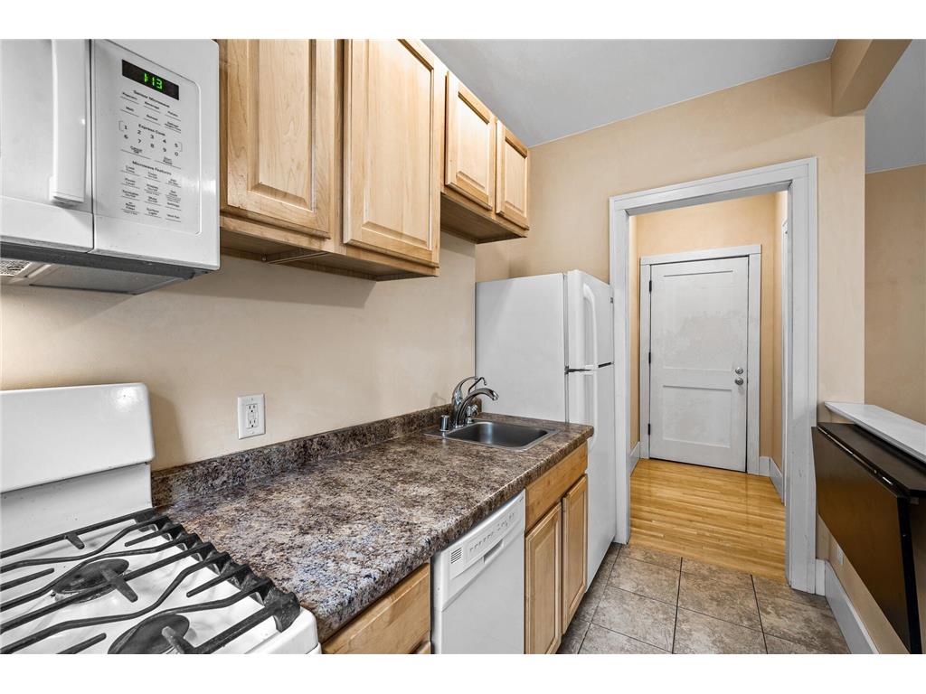 2218 Nicollet Avenue #23 Minneapolis MN 55404 7076456 image13