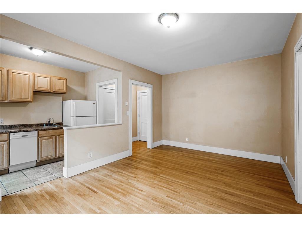 2218 Nicollet Avenue #23 Minneapolis MN 55404 7076456 image5
