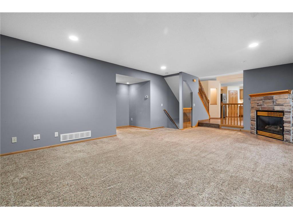 22181 Marie Avenue Rogers MN 55374 7030030 image18