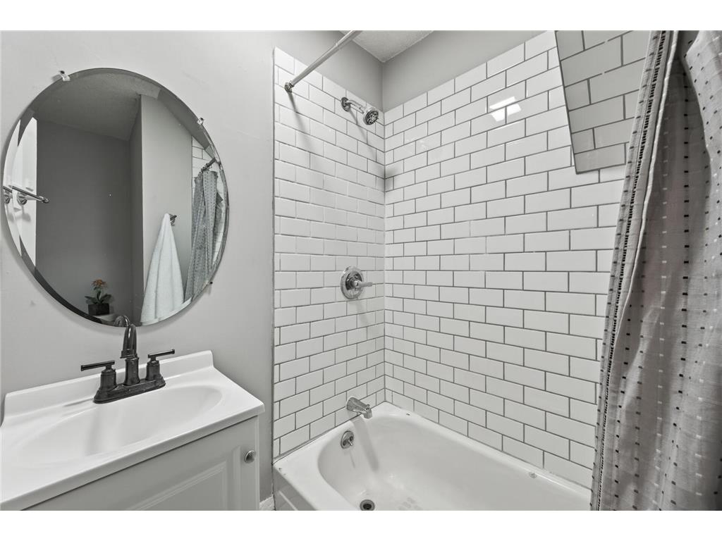 2219 29th Avenue N Minneapolis MN 55411 7069635 image20