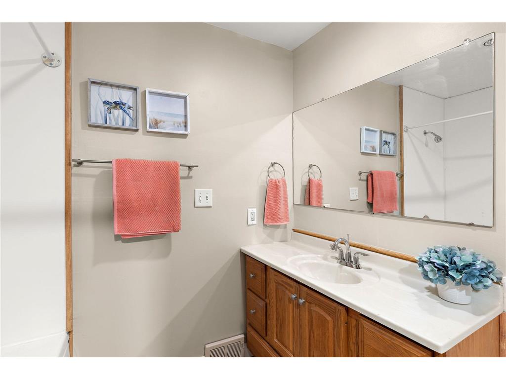 2219 Eldridge Avenue E North Saint Paul MN 55109 7086653 image12