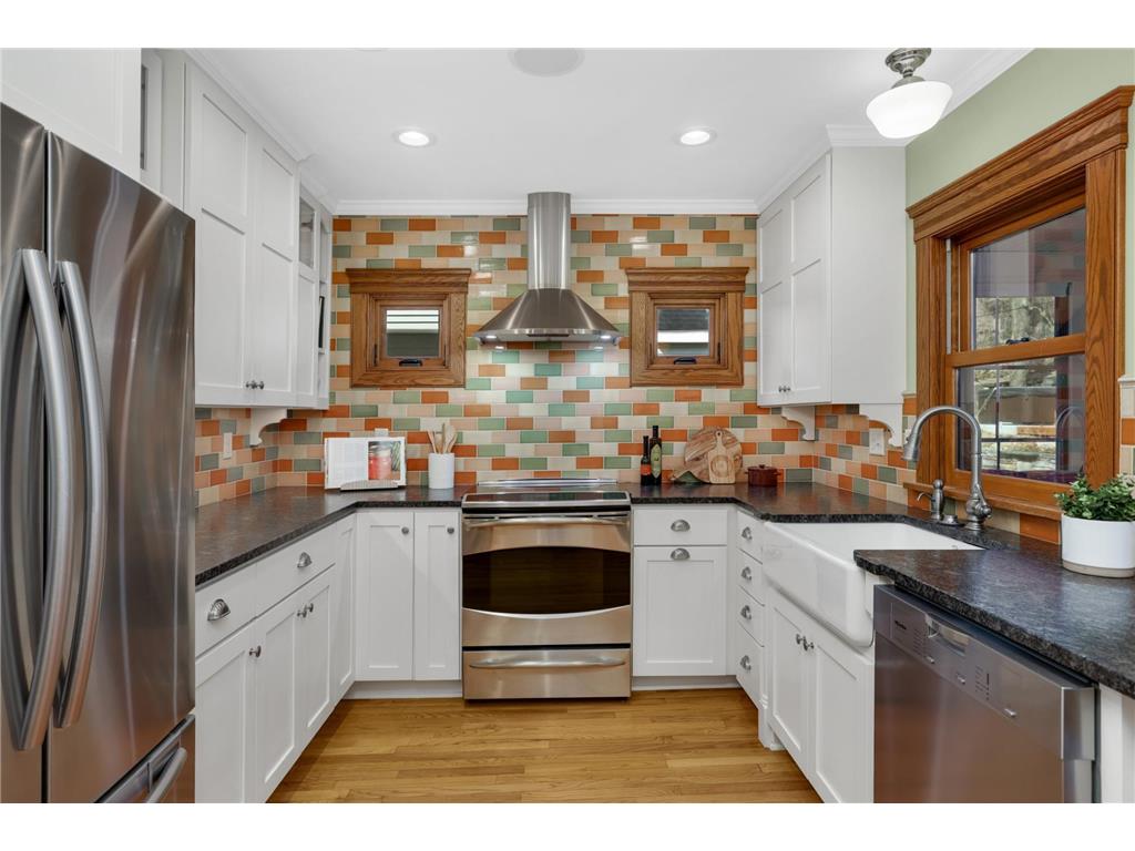 2219 Knapp Street Saint Paul MN 55108 7051852 image12