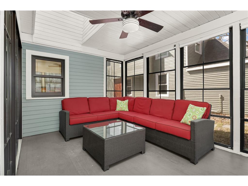 2219 Knapp Street Saint Paul MN 55108 7051852 image16