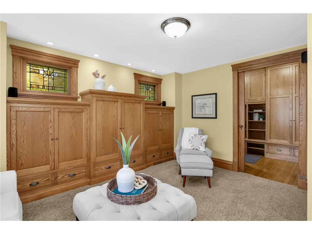 2219 Knapp Street Saint Paul MN 55108 7051852 image18