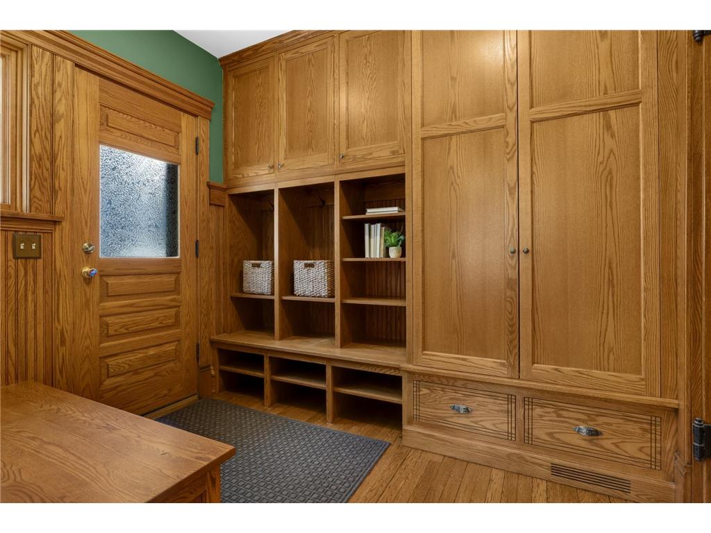 2219 Knapp Street Saint Paul MN 55108 7051852 image20