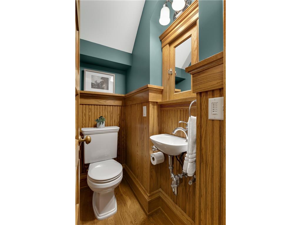 2219 Knapp Street Saint Paul MN 55108 7051852 image21