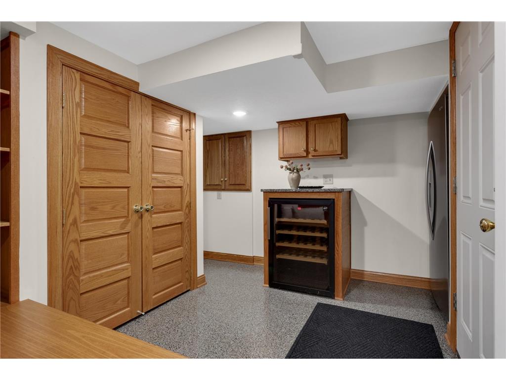 2219 Knapp Street Saint Paul MN 55108 7051852 image36