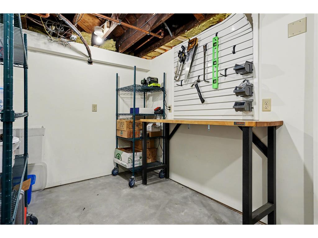 2219 Knapp Street Saint Paul MN 55108 7051852 image39