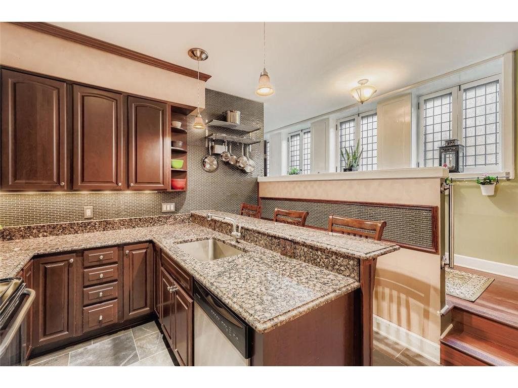 2219 Pillsbury Avenue S #5 Minneapolis MN 55404 7004961 image10