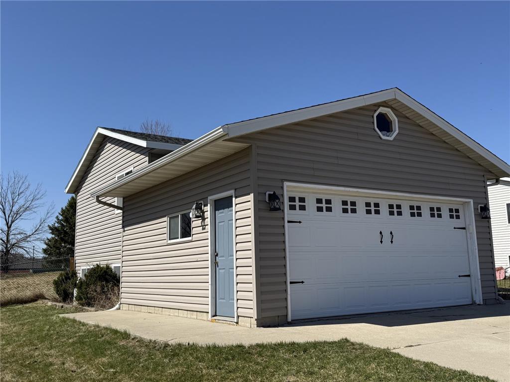 222 10th Avenue NW Byron MN 55920 7047070 image3