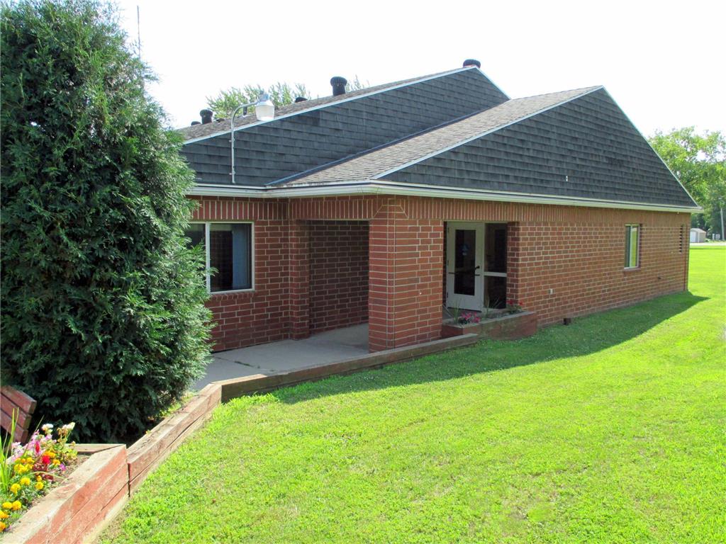 222 1st Avenue NE #5 Eagle Bend MN 56446 7058262 image1