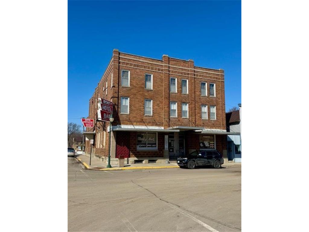 222 1st Street S Montgomery MN 56069 7039594 image1