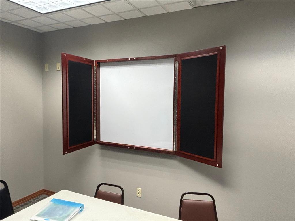 222-2 20th Street SE Willmar MN 56201 6823155 image18