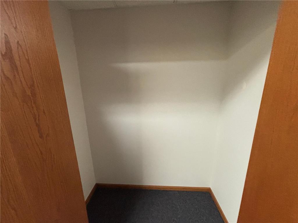 222-2 20th Street SE Willmar MN 56201 6823155 image24