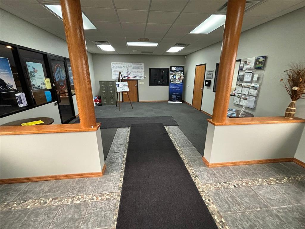 222-2 20th Street SE Willmar MN 56201 6823155 image4