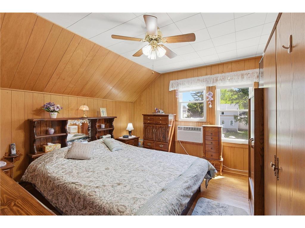 222 3rd Street Kenyon MN 55946 7071083 image12