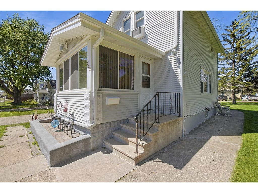 222 3rd Street Kenyon MN 55946 7071083 image20