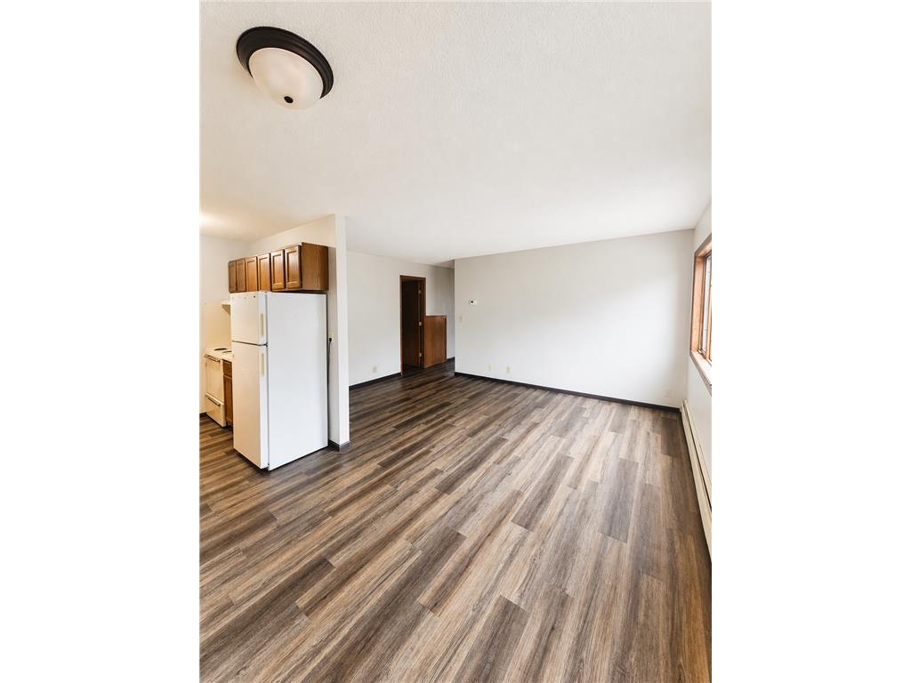 222 6th Street SW #2 Madelia MN 56062 7097094 image1