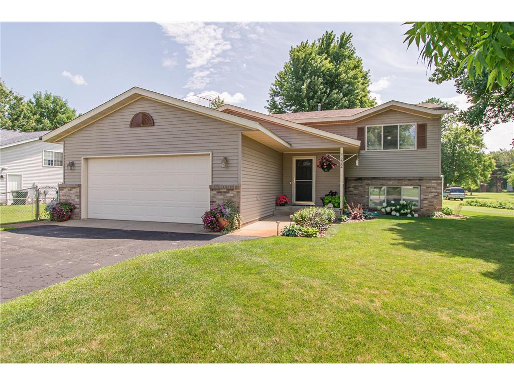 222 Barracuda Avenue NE Avon MN 56310 6570044 image1