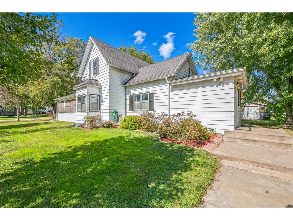 222 N Main Avenue Foreston MN 56330 6633332 image1