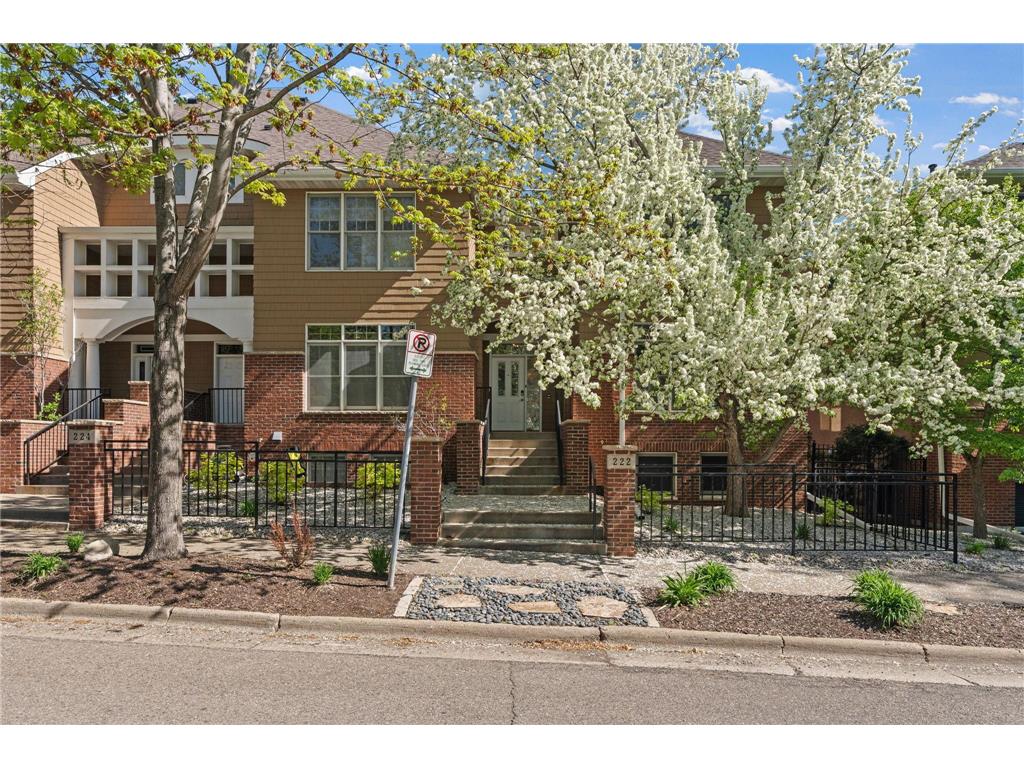 222 Ridgewood Avenue Minneapolis MN 55403 7024262 image1