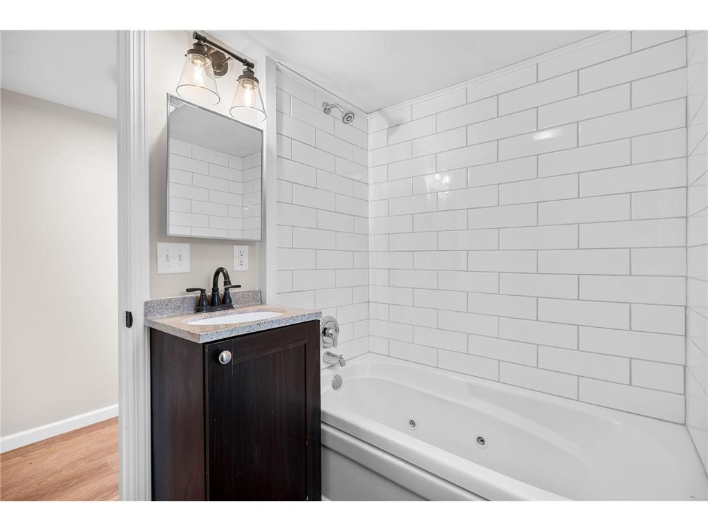 222 S East Avenue Dresser WI 54009 7053940 image16