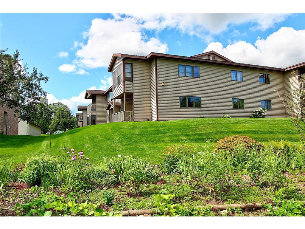 222 Sargent Drive #108 Red Wing MN 55066 6756534 image1