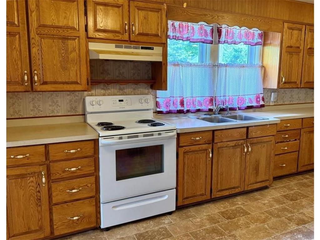 222 Spruce Street Spooner WI 54801 7030861 image6