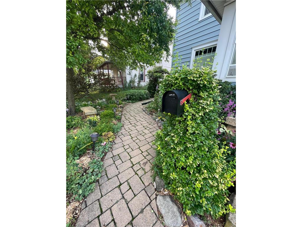 222 W Pleasant Street Mankato MN 56001 6773908 image7