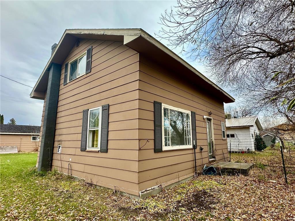 222 W Woodrow Street Grygla MN 56727 6819019 image1