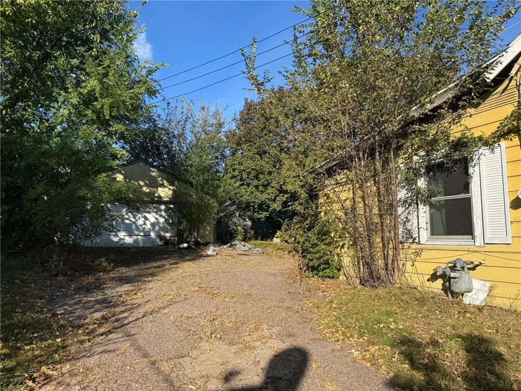 2220 2nd Street Eau Claire WI 54703 6614548 image1