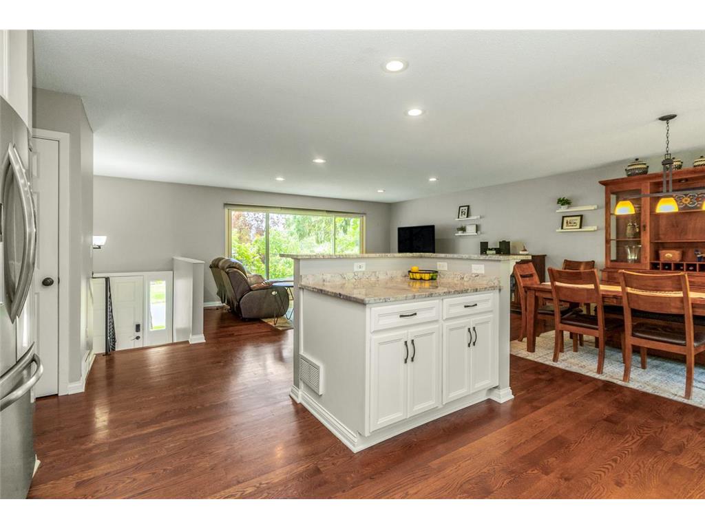 2220 Bossard Drive Roseville MN 55113 7040534 image15