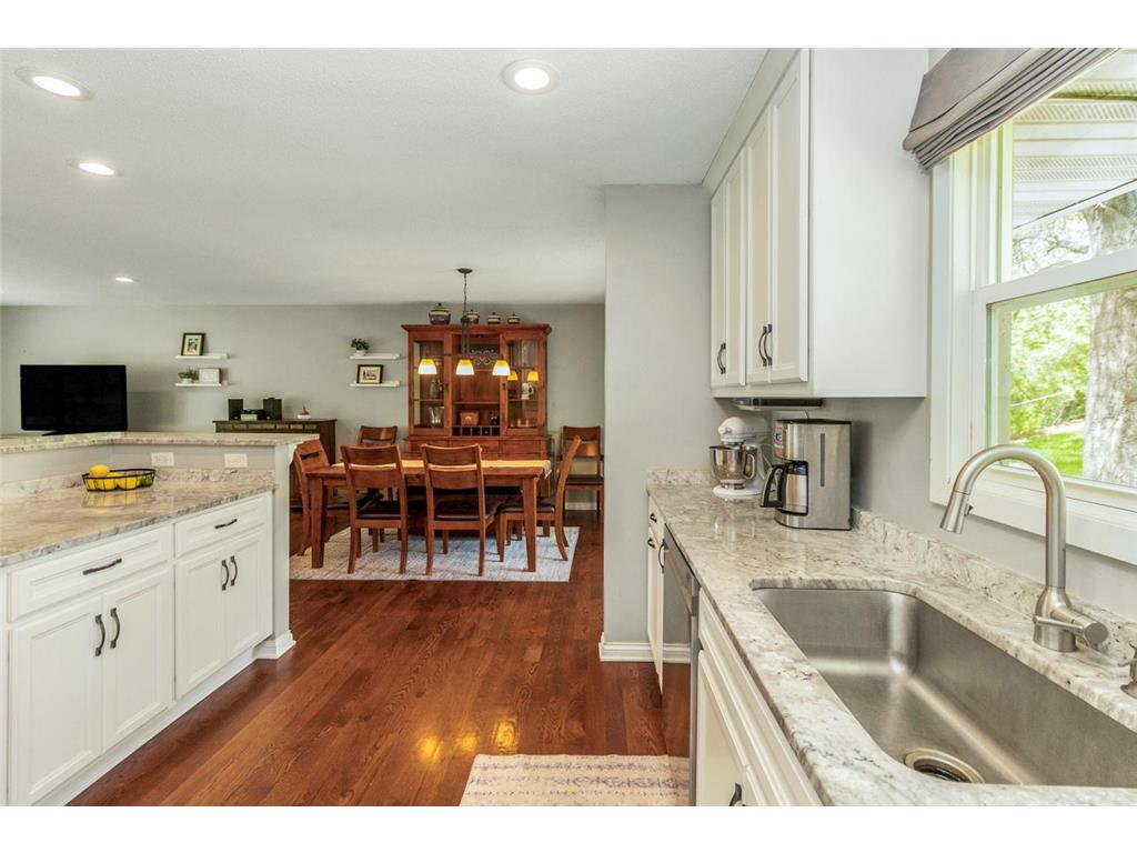 2220 Bossard Drive Roseville MN 55113 7040534 image16