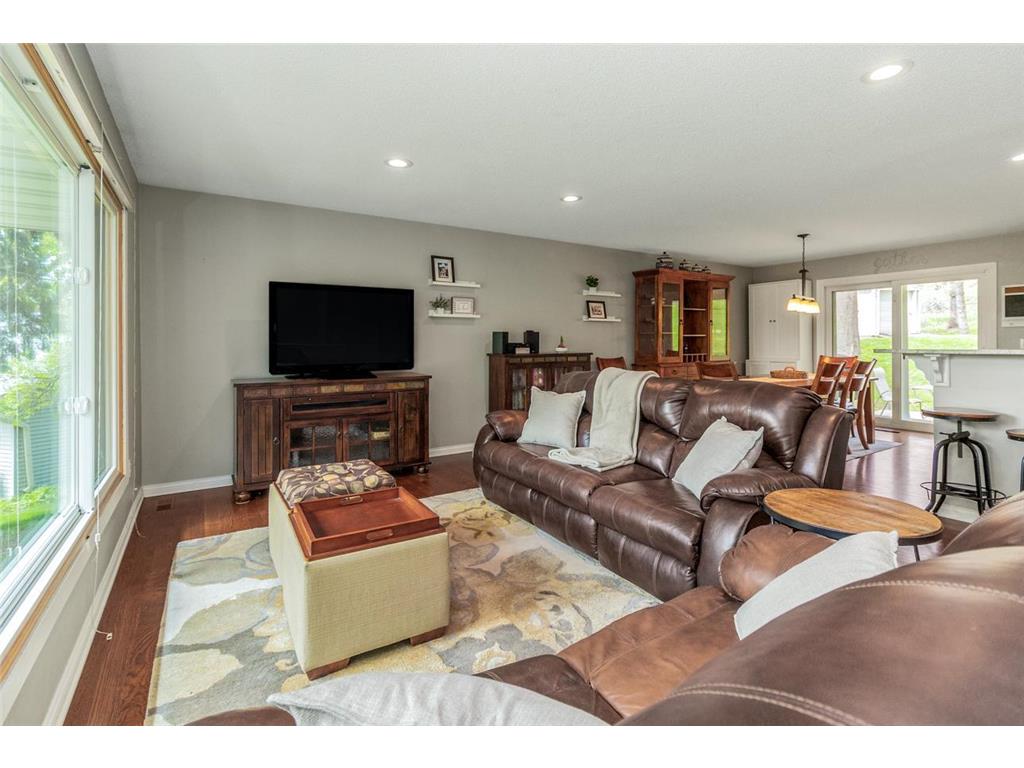 2220 Bossard Drive Roseville MN 55113 7040534 image8