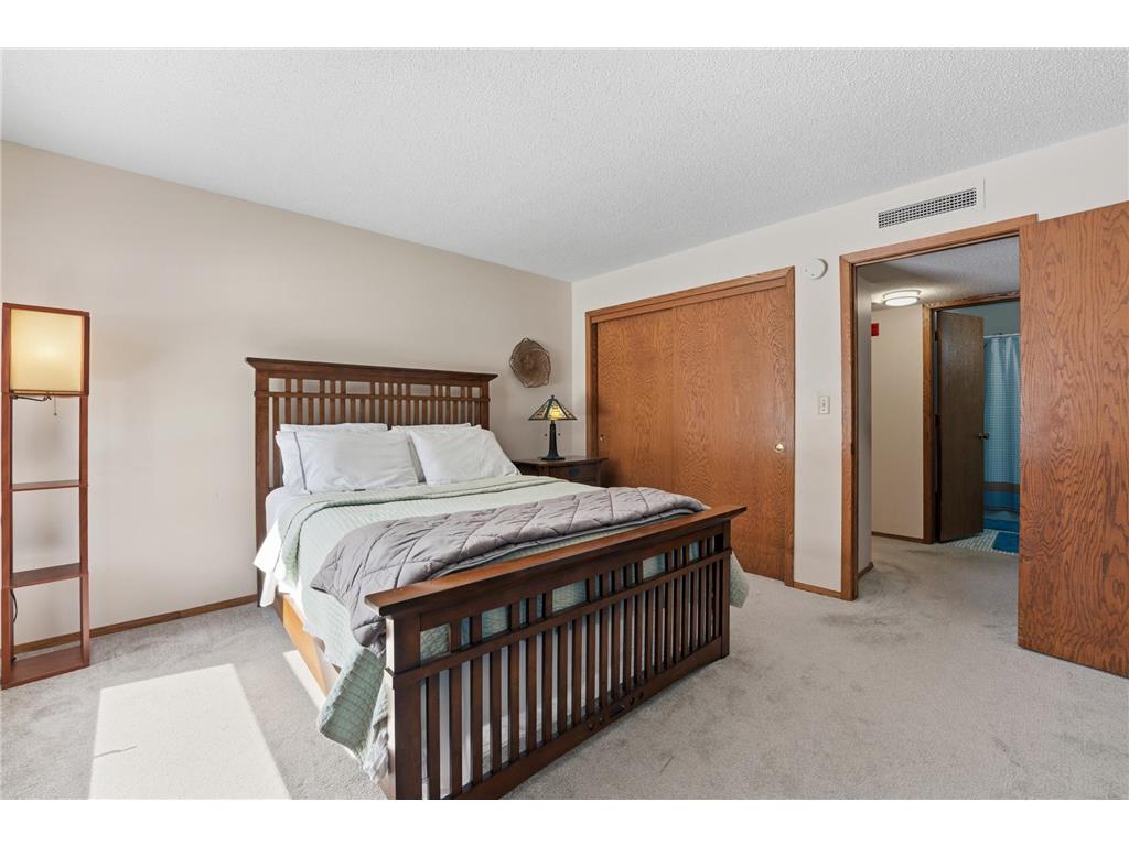 2220 Midland Grove Road #112 Roseville MN 55113 7011644 image20