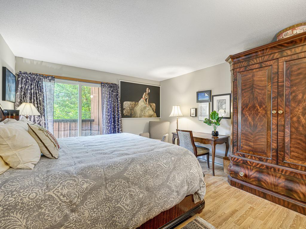 2220 Midland Grove Road #202 Roseville MN 55113 7027369 image10