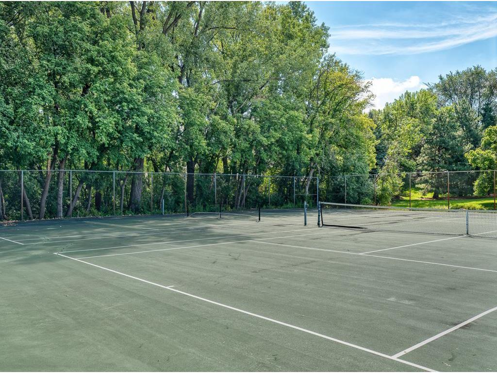 2220 Midland Grove Road #202 Roseville MN 55113 7027369 image24