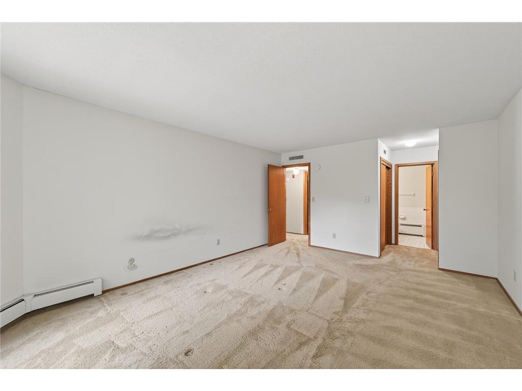 2220 Midland Grove Road #304 Roseville MN 55113 6759920 image14