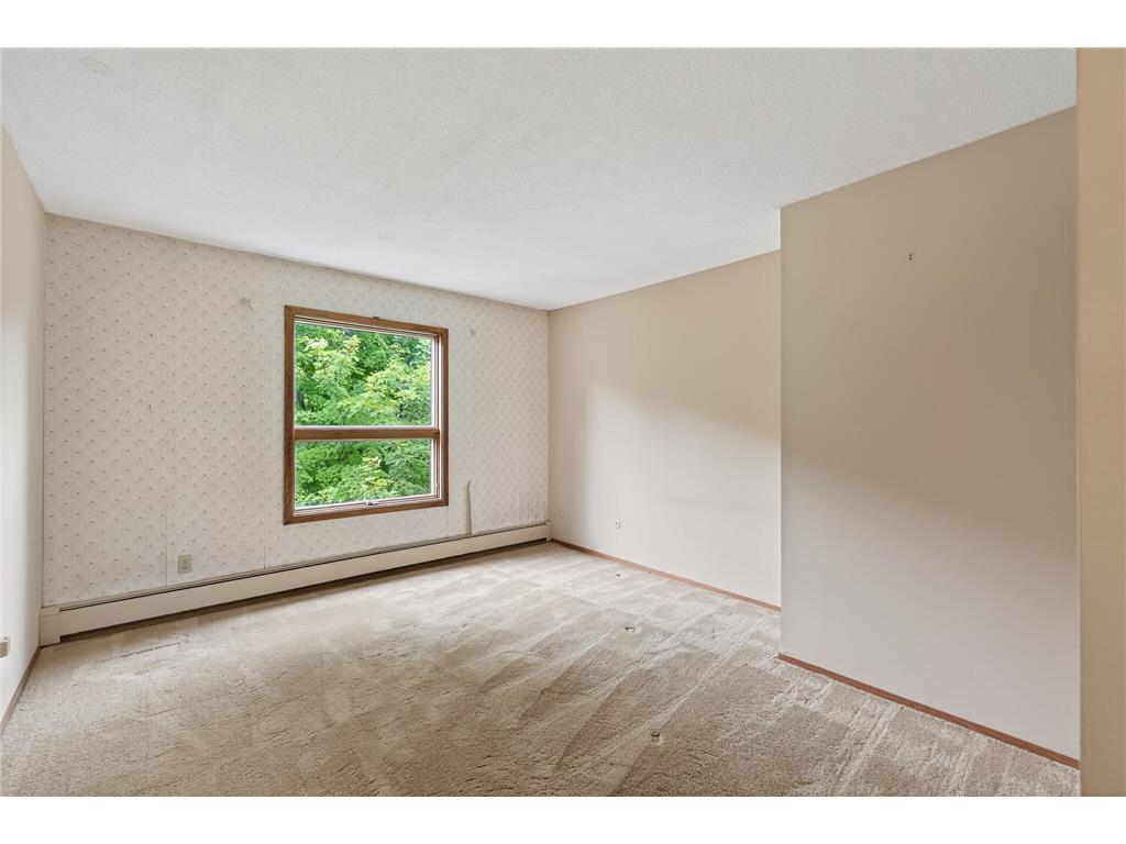 2220 Midland Grove Road #304 Roseville MN 55113 6759920 image18