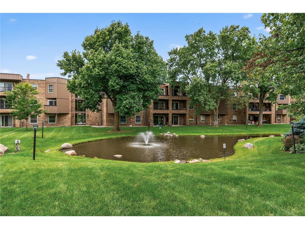 2220 Midland Grove Road #304 Roseville MN 55113 6759920 image24