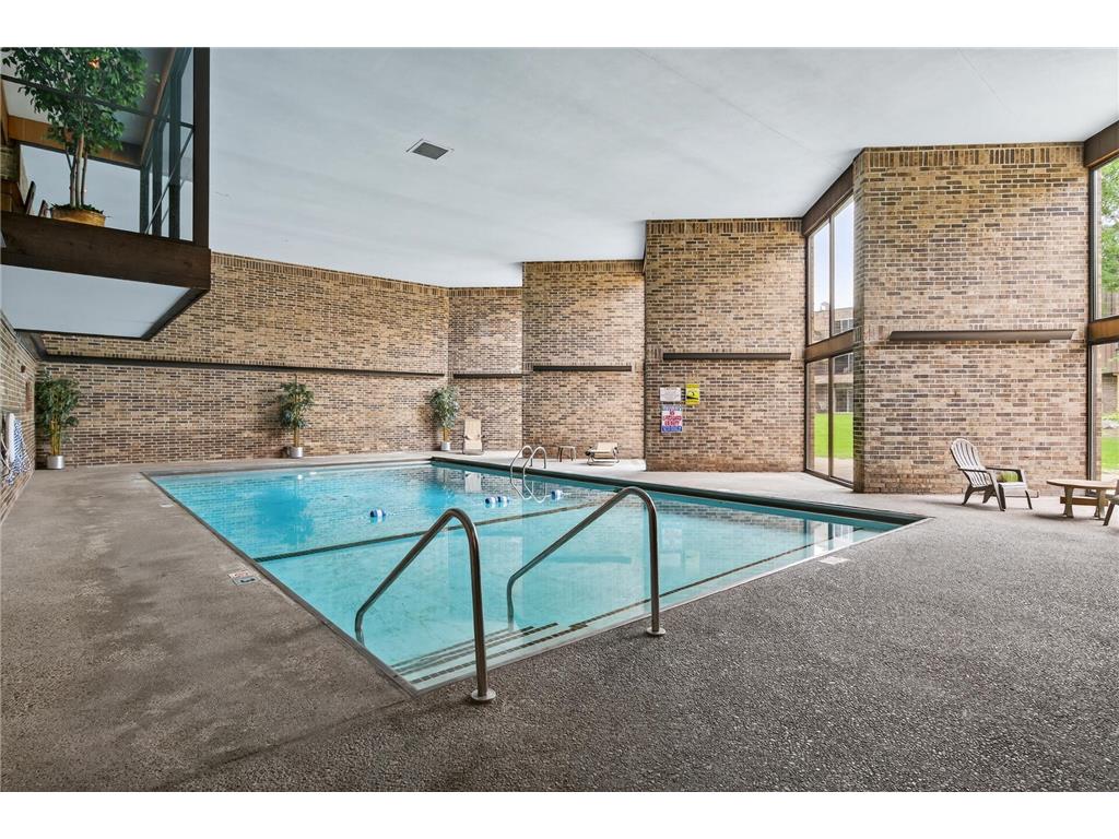 2220 Midland Grove Road #304 Roseville MN 55113 6759920 image27